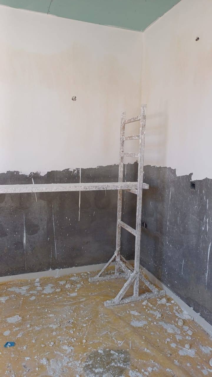 كادر متكون من ٦ خلفات مخمر ايراني شغل درجه اوله شرط يخلص شغلك وتتحاسب سقوف وجداري واكبر بيت  نضل بي سبوع ونختمه ***********
اي استفسار راسلني وتساب وتدلل
