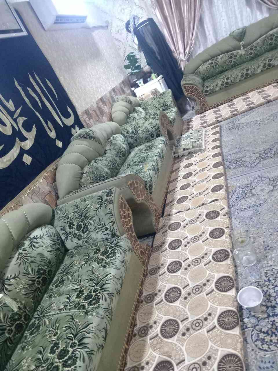 تخم كرويتات   ٩ مقعد لون زيتوني جدا نضيف..بدون تصليح  مكانه كربلاء حي العامل السوگ الاخير.. سعره ٣٢٥ مجال بسيط.. ت ***********.. واتساب او اتصال.. ماموجود على الفيس..
