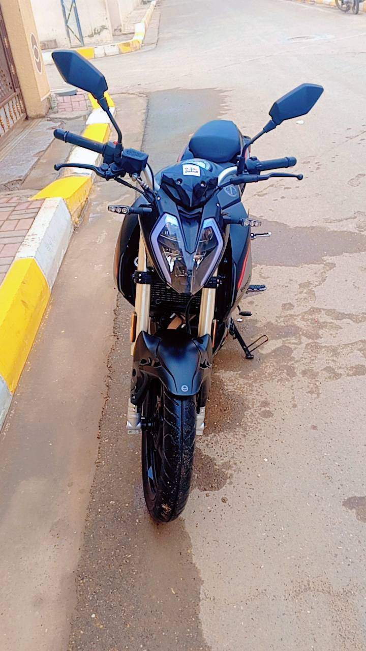 السلام عليكم 
دراجة للبيع 
ماركة ايطالي 
S BENELLI 180cc
موديل 2024
رقم اربيل 
الاستفسار ***********
