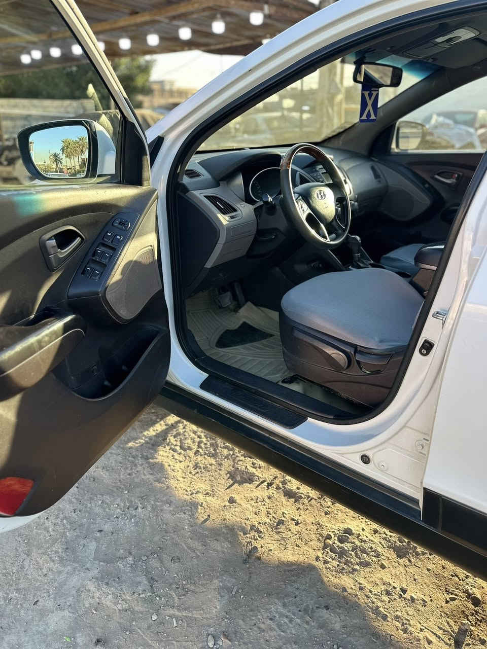 توسان 2015 خليجي
ماشيه 140
اشاير ب مرايات 
تحكم ستيرن 
بيها ضربه مبدل فقط دعاميه و ماصده وبدنه وجاملغ بي شبر بارد صفحه ايمنه
سياره خير من الله 
مكاني الدورة شارع 60 
سعر 153 بيها مجال 
رقم *********** مابي واتساب
