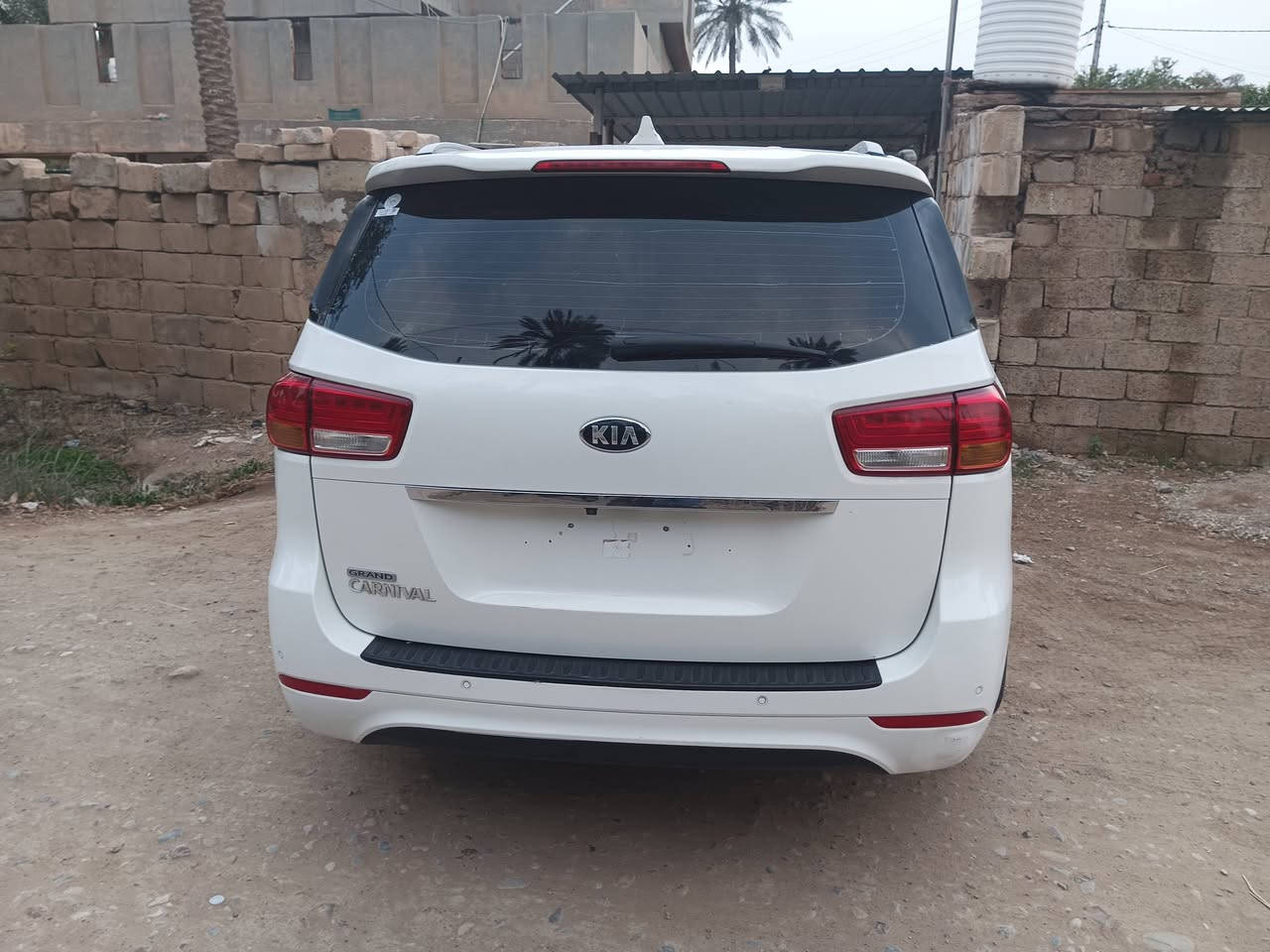 ‏السلام عليكم كيا كرنفال للبيع 2016 خليجي رقم شمالي مكفولة ماعدا الجاملخ امامي جهة السائق مبدل محرك وكير فول بيه منضومه غاز 80لتر شغاله فول السعر 190 وبيه مجال للاستفسار الاتصال *********** ***********
‏
