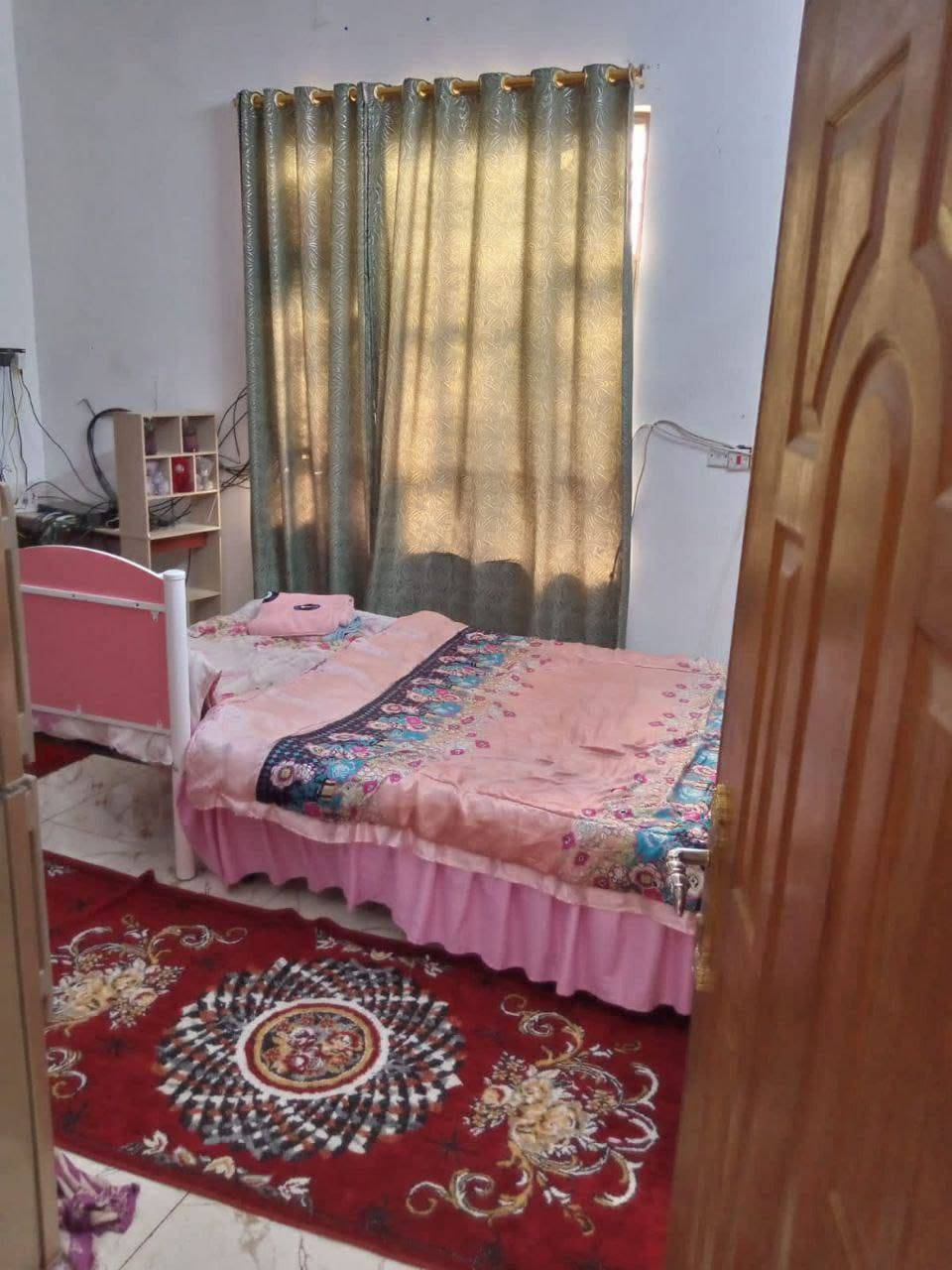 متوفر نص دونم سند 25طابو زراعي مبني بي بيت طابق واحد مساحته 210متر زاد مسبح وحديقه ومحميه مكان سلاميات قرب سيطره ابو ريشه اتصل ***********
