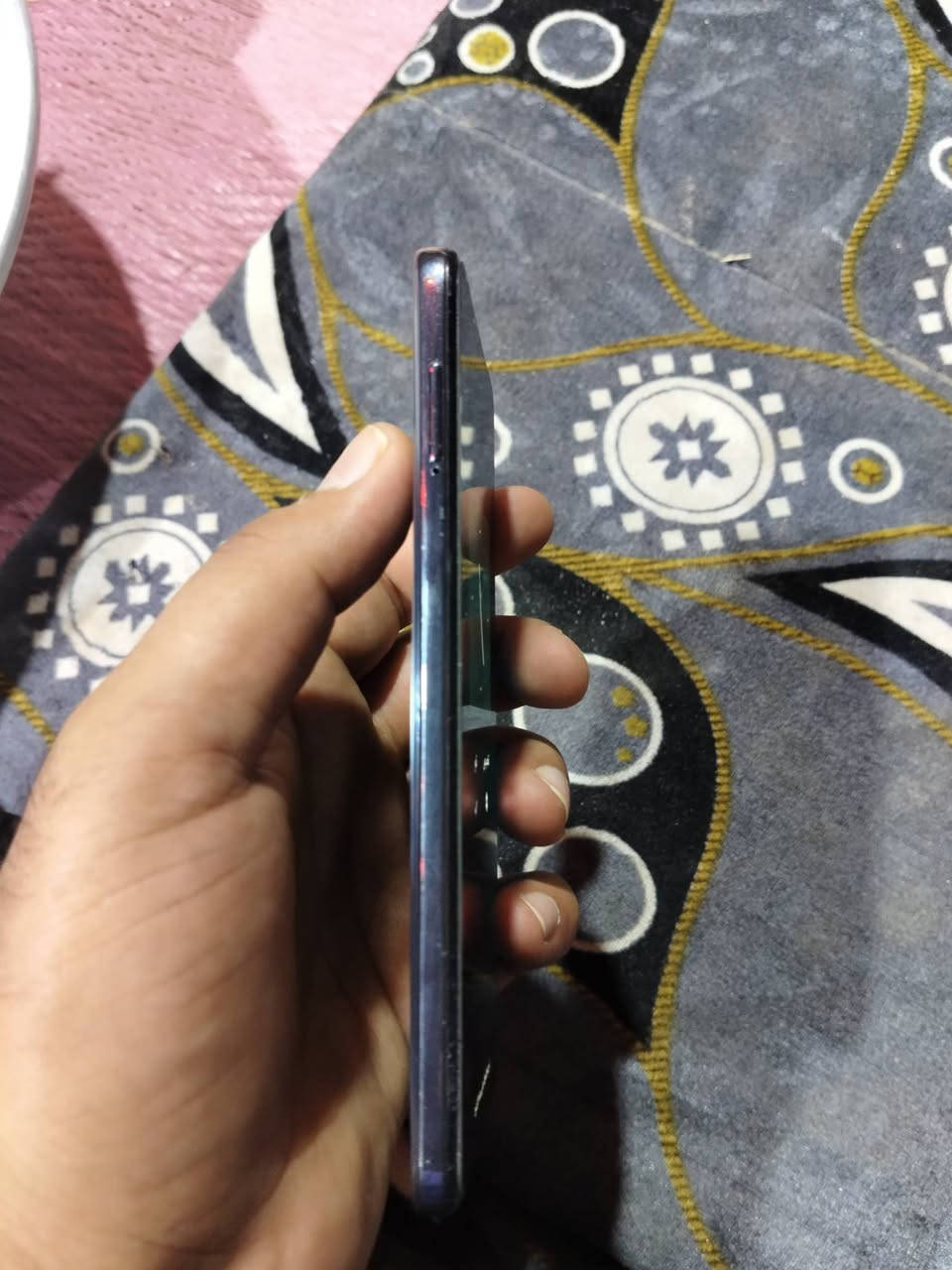 جهاز موتريلا moto g52
ذاكرة 128 جهاز جدا نضيف ما مفتوح صوت ستيريو سماعتين شاشه سوبر 
شحن سريع 
مكاني الناصرية مركز السعر 165 الف 
تواصل  واتس اب ***********
