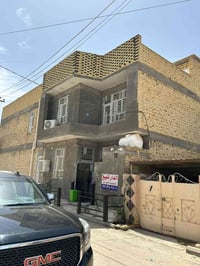 بيت طابقين • ١٠٠م • ٣ غرف