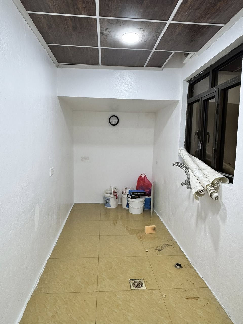 دار للبيع
الموقع : حي الصديق الاولى ( قرب سايدين الصديق )
المساحة : 95 متر
الواجهة : 5 متر 
الاتجاه : شروق ابتدائي
يتكون من 3 غرف نوم واستقبال ومطبخ وصحيات
المكاتبة مع الشرعي
نستقبل عروضاتكم في اغلب مناطق الجانب الايسر
موقع المكتب : حي الصديق - شارع 20 - قرب شركة كار للجباية
لمعرفة كافة الاسعار يمكنكم الانضمام الى قناة التلكرام عبر الرابط ادناه : 

‏ https://t.me/PillarsRealEstate

للاستفسار الاتصال على الارقام
***********
***********
