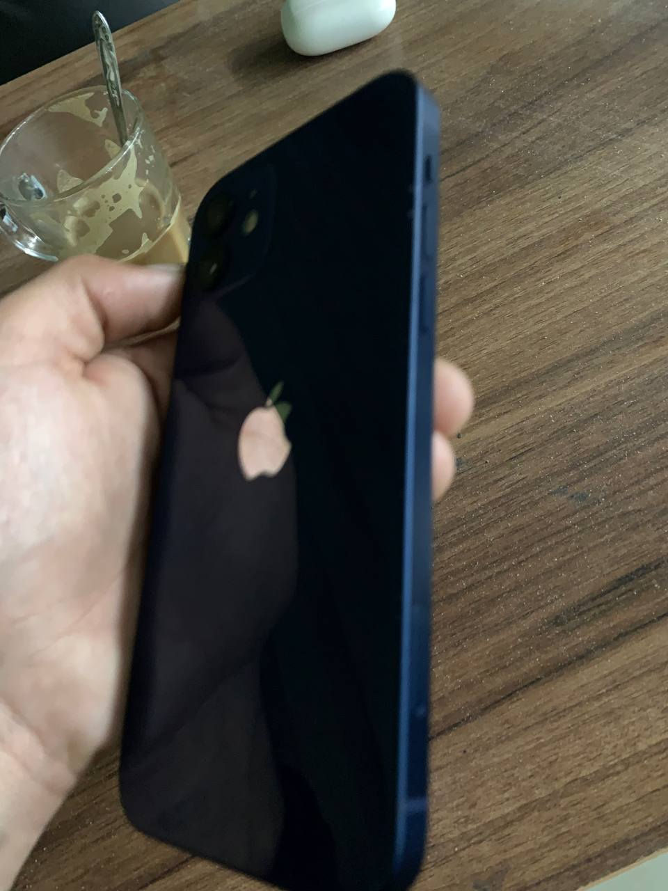 12 عادي ذاكره 128 بطاريته 88 جهاز وتر مامفتوح وزلغ مابي نضافه 100 جان مضموم تخطي تخطي فقط سيم كارت واكف الجهاز كله شغال علفحص وبلعافيه علياخذه سعره 225 وبي مجال رقمي ‭0789 039 7250‬
