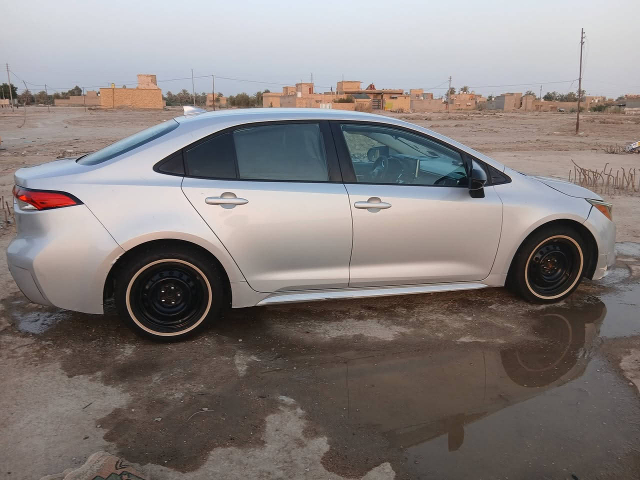 ***********كورلا امريكي 2020جاملغ وبنيد مكينه وكير وحداديه تخم تاير تبريد سنويه 26جاهزه تحويل السعر 120وبيه مجال لتصال مكان ناصريه فضليه
