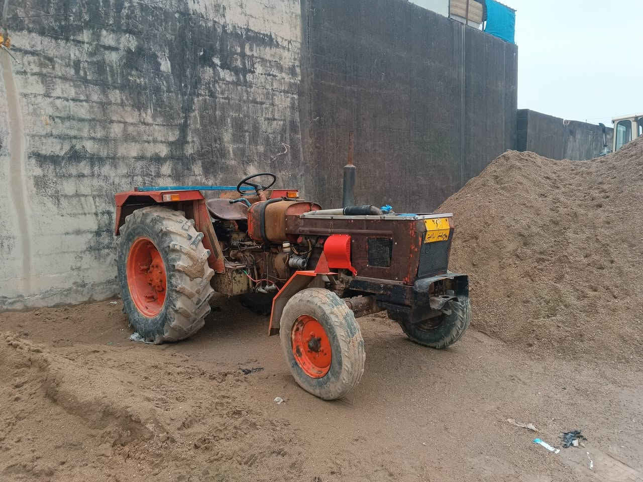 عنتر موديل 80 للبيع مكان كركوك رقم سليمانيه شرط تحويل او وكاله استيرن باور سعر 3700 وبي مجال ***********   /   ***********
