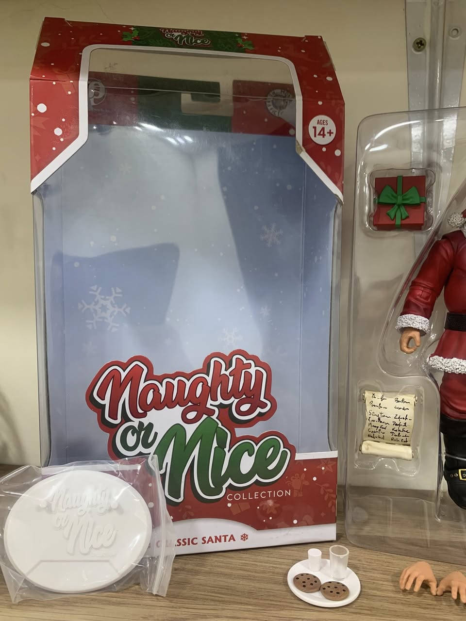 سانتا كلوز متاح للبيع مفصلي بالكامل مع ملحقات
جديد تم فتح العلبة لغرض التصوير


**إذا كنت صاحب هذا الإعلان وتريد حذفه لأي سبب، رجاءا أرسل رسالة إلى الدعم الفني**