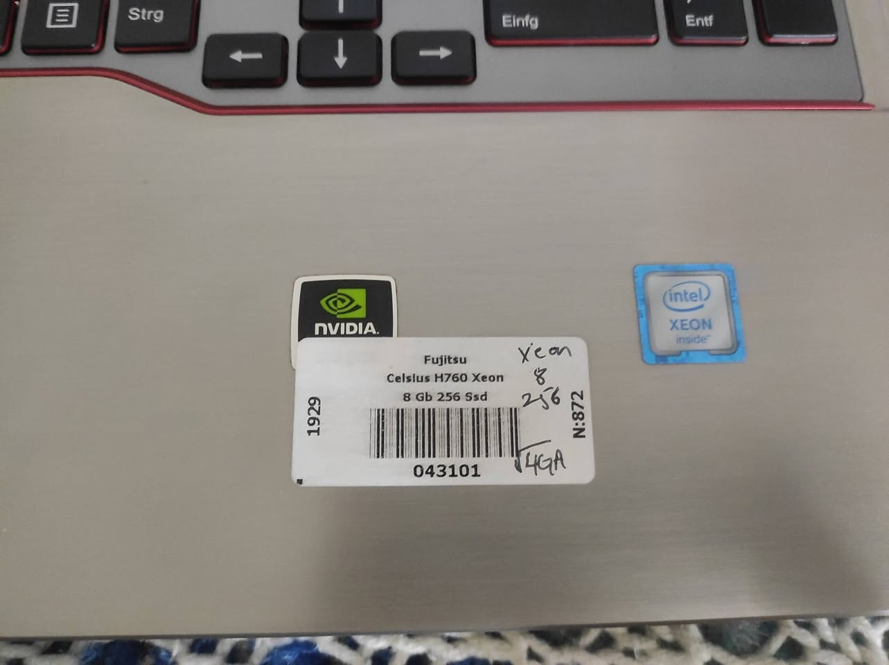 السعر 350 الف
عرض مميز لابتوب فوجتسو h760
إذا تريد جهاز قوي يتحمل الشغل الثقيل والألعاب  بدون مشاكل
💻 المواصفات:
المعالج: Intel Xeon E3-1505M v5: يأتي بسرعة أساسية 2.80 جيجاهرتز وتصل إلى 3.70 جيجاهرتز (رباعي النواة مع 8 خيوط معالجة).
الرام: 8GB (قابل للزيادة)
التخزين: SSD سريع 256GB
كرت شاشة: داخلي + خارجي نيفيديا 4
 كيكا  m2000m(مناسب للتصميم والألعاب)
الشاشة: 15.6 إنش جودة عالية FHD
⚡ المميزات:
أداء قوي وسريع
كيبورد عربي ونكليزي ليزري
مناسب للمونتاج، التصميم، والبرامج الثقيلة
يحتوي على كل المنافذ
بطارية جيدة
هيكل متين (Workstation أصلي)
 مناسب لـ طلاب، مهندسين، مصممين، وأي شخص يريد جهاز عملي وسريع
مكاني بغداد الدوره ابو دشير 
رقم ***********
