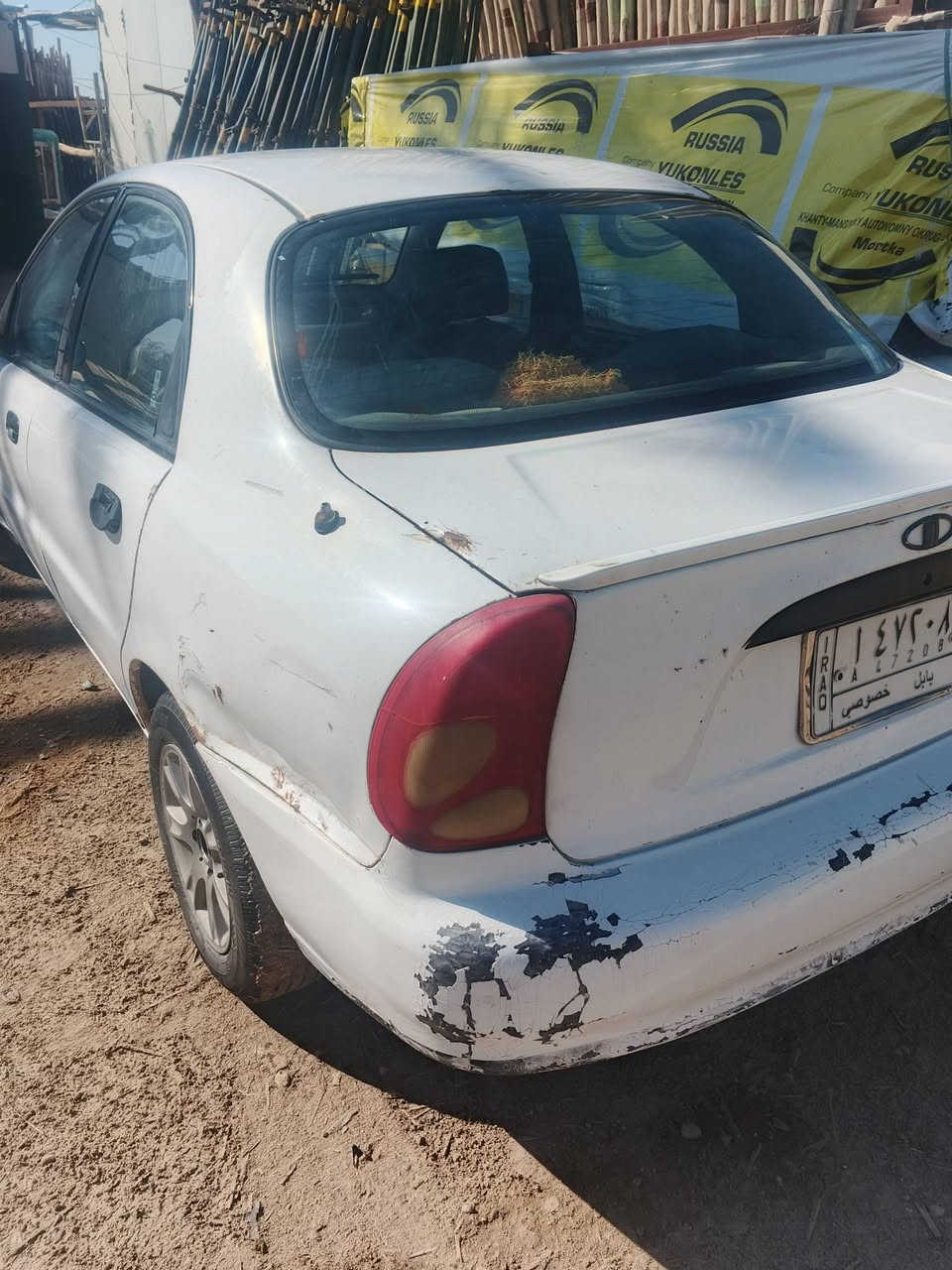 السلام عليكم سياره هونداي موديل 2000 سياره جاهزه وتحويل شوكت متحب سعر 24 وبيه مجال العنوان حله شارع 80مجاور مؤسسة العين رقم الهاتف ***********
