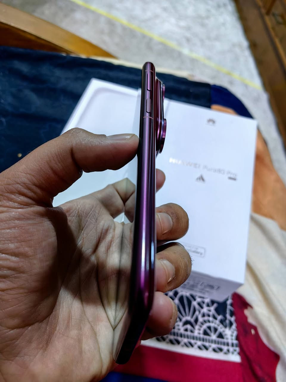 السلام عليكم عملاق هواوي...... (pura80pro).....
موصفاتة معروفة ذاكرتة 512.     لون مميز. نضافتة ١٠٠٪
ملحقاتة بعدهن ممستخدمات 
قبل يومين اشتريتة يرهم بيع ويرهم مراوس
ولي عندة بورى80الترا اراوس ويا ونطي فرق
مكاني نجف وشراي نتفق ع توصيل


**إذا كنت صاحب هذا الإعلان وتريد حذفه لأي سبب، رجاءا أرسل رسالة إلى الدعم الفني**