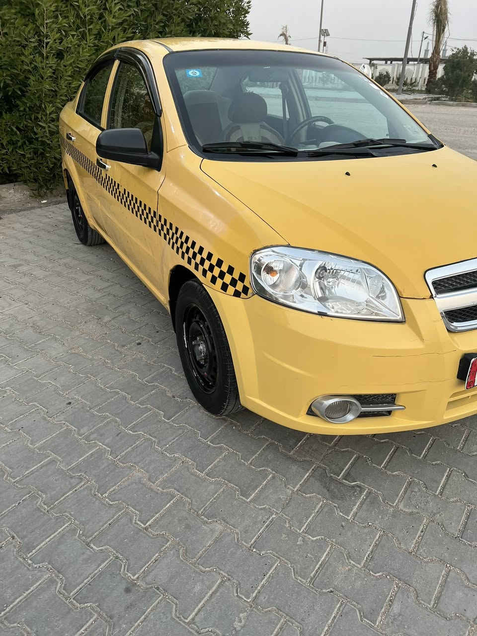 السلام عليكم أفيو مديل10 بيه قطعتين سيارة جاهزة كير ومكينة وحداديه التبريد بس غاز تخم تاير جديد سيارة مكفوله من كل ضربة قويه مصفره هيئه وغرامات رقم إنكليزي سنويه ل30
مكان نجف للاستفسار اتصل على الرقم ***********
