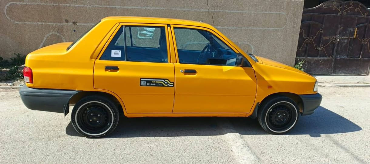 سلام عليكم سايبه موديل ٢٤ رقم بغداد  السعر ٧٠ وبيه مجال مكاني بغداد الشعب حي البساتين  مكلف بنشر 
***********
