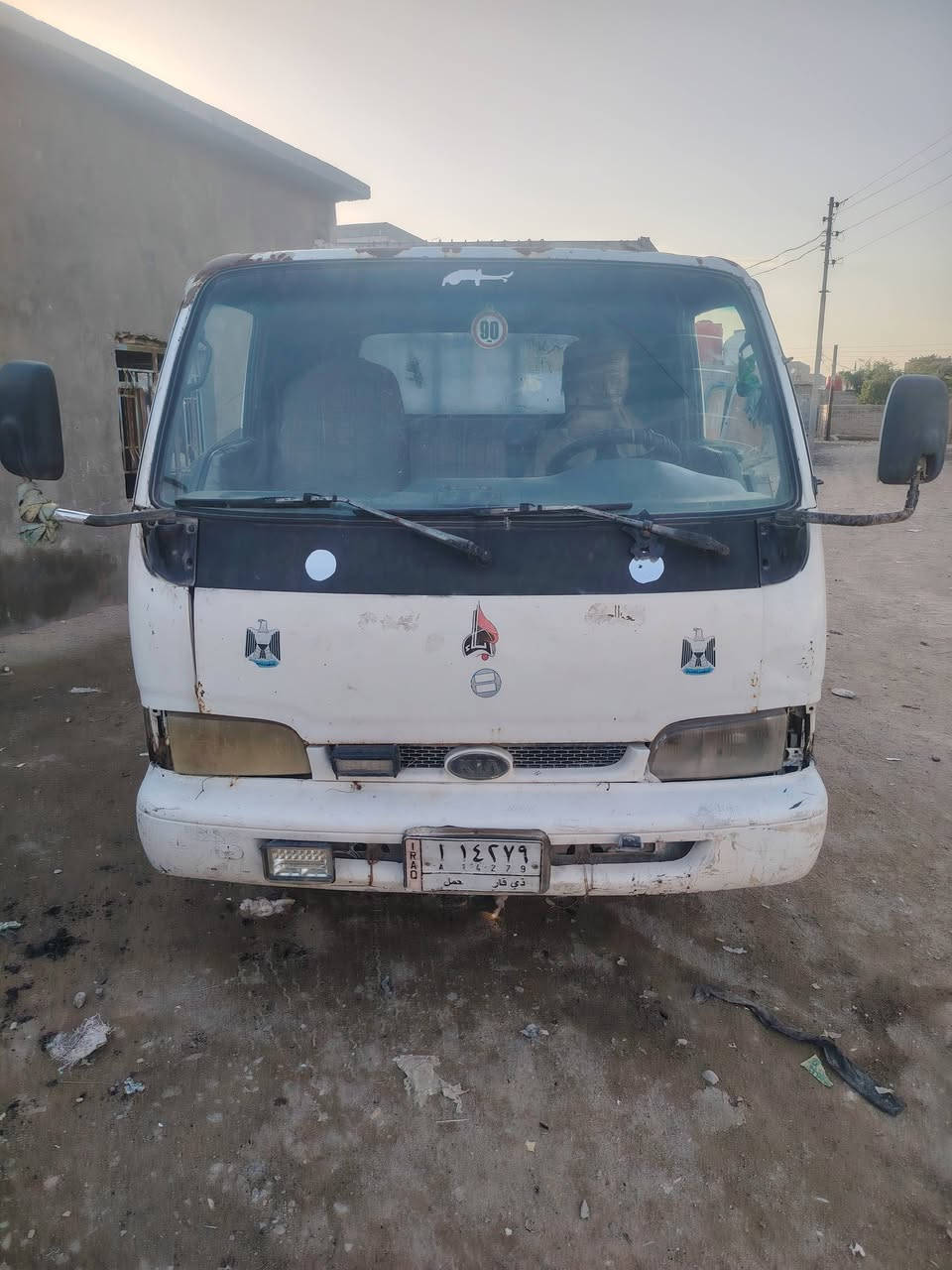 كيه فنتيرا موديل 1997 مكفوله كفاله عامه كلشي بيه شتقل محرك 3000 مكفول كفاله عامه اكسن منقولي توني شاده سعره 55 بيه مجال  قليل حك جيه***********
