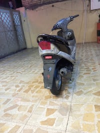 دراجة ماكس • ماكينة ما تدخن • المدينة الصدر