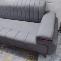 ١٠مقاعد • بجيس • صالة صغيرة