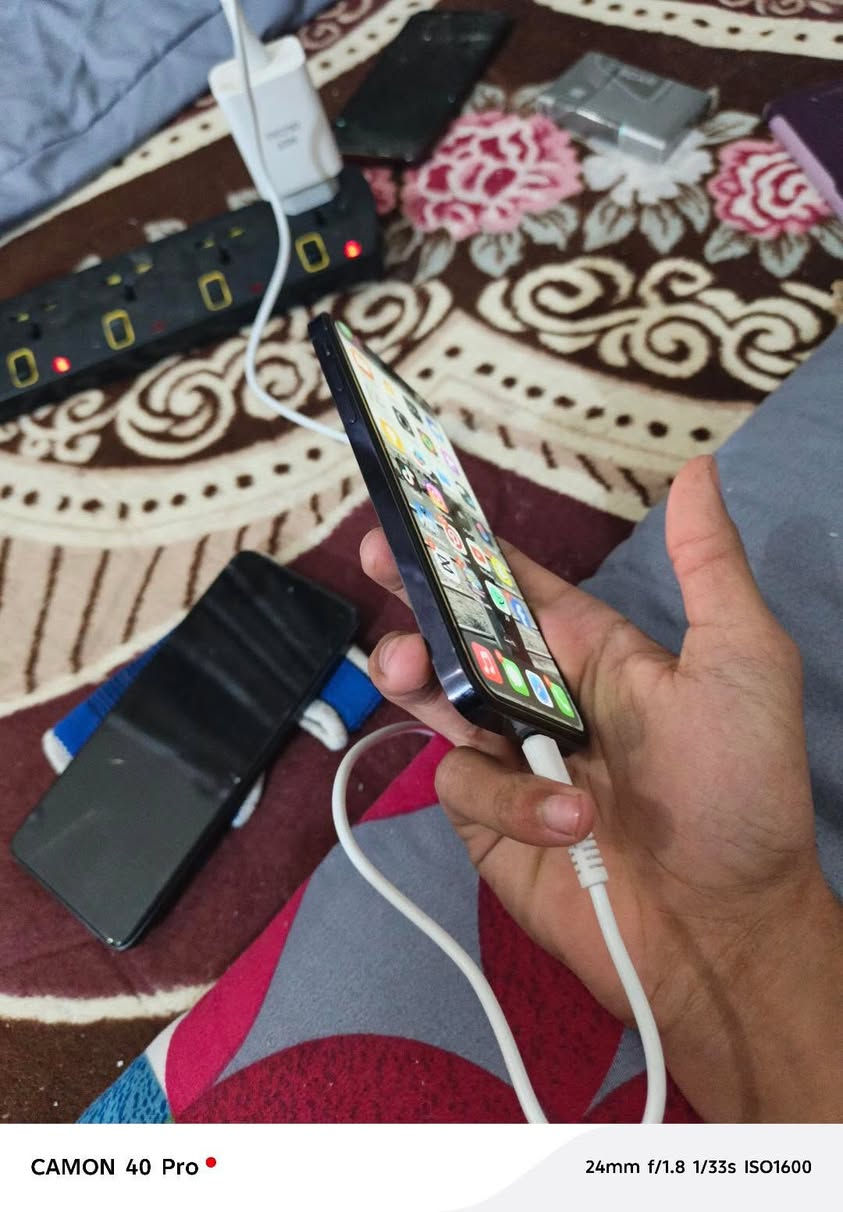 ه Xمحور 12بروذاكره ٦٤نضيف بس بي هاي ضربه بل تحوير ماله وكع مني لمهم جهاز بطاريته ١٠٠ كامل مكمل للبيع ول مراوس هم سعر200


**إذا كنت صاحب هذا الإعلان وتريد حذفه لأي سبب، رجاءا أرسل رسالة إلى الدعم الفني**