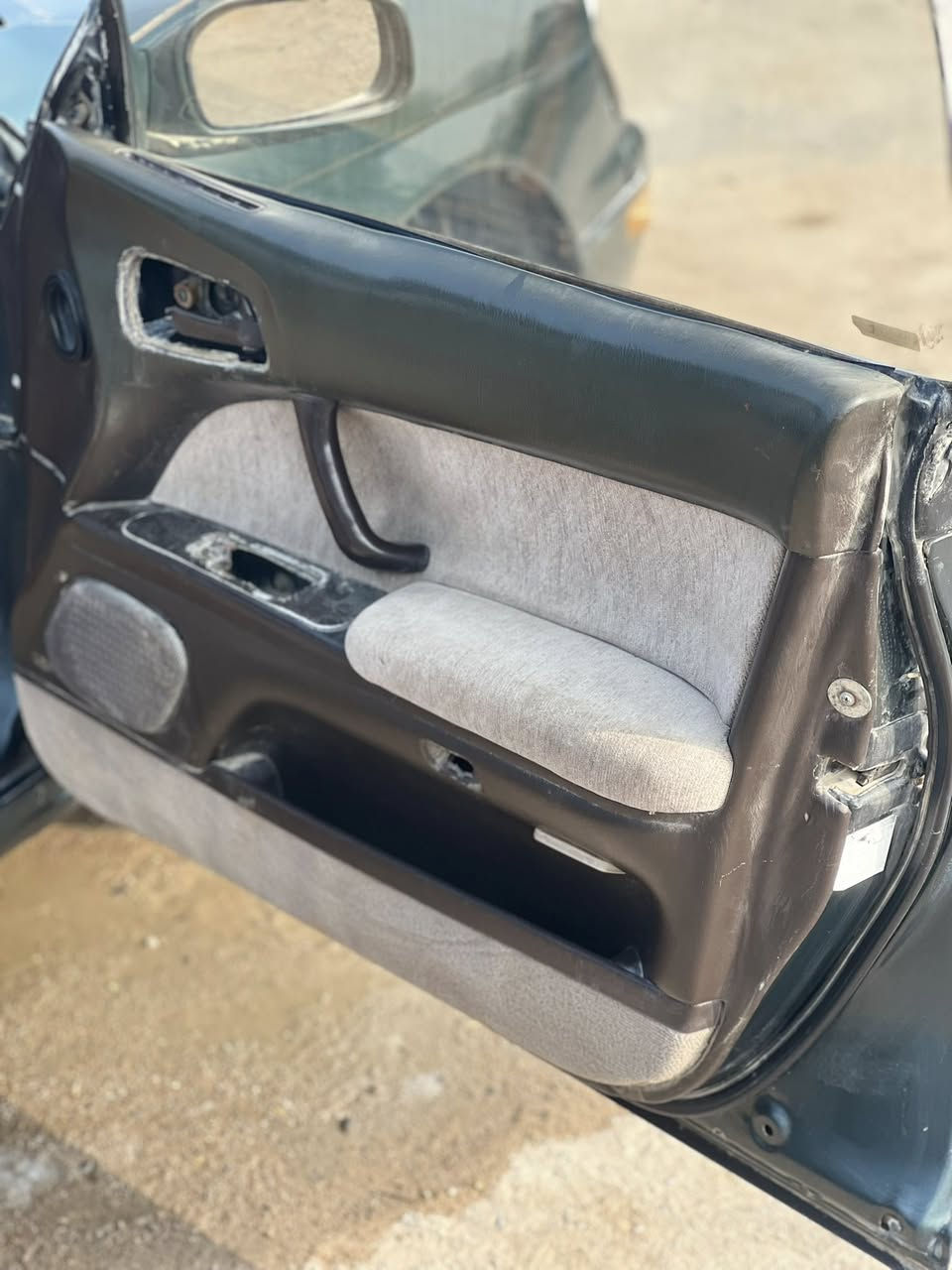 كراون بطة
🔹 اللون: زيتوني
🔹 رقم: ميسان / إنجليزي
🔹 السيارة باسمي
🔹 ملصق + سنوية لغاية سنة 2030 باسمي
🔹 مداور ثاني يوم
🔹 السيارة جاهزة
🔹 مكفولة كفالة عامة
🔹 ثاني يوم المداورة تكون باسمك

💰 السعر: 40 وبيه مجال كير
🔹 المكينه: ففتي
🔹 بلكارتون
🔹 التبريد: غاز
🔹 المنظومة جديدة

🚨 البيع مستعجل
أي واحد يوصل أبيع، لا تكلي امسح المنشور.

📞 الاتصال فقط على الرقم:
***********

🔸 مكلف بنشر الإعلان
