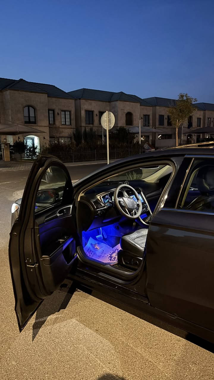 � فورد فيوجن 2018 – SE
📄 كلين تايتل

🔧 المحرك والقير

 • محرك 1.5 EcoBoost توربو

 • ناقل حركة أوتوماتيك

 • دفع أمامي

 • اقتصادي ونشيط جداً

✨ مواصفات SE

 • كشنات جلد

 • تدفئة كشنات

 • خزن ميموري لمقعد السائق

 • فتحة سقف

 • تشغيل عن بُعد

 • Apple CarPlay / Android Auto

 • مثبّت سرعه (Cruise Control)

 • شاشة وسطية

 • كاميرا خلفية + حساسات رجوع

 • دخول ذكي + بصمة تشغيل (إذا موجودة)

 • بلوتوث + USB + AUX

 • مقود متعدد الأزرار

🛡️ أمان وتقنيات

 • Airbags كاملة

 • ABS + Traction Control

 • إضاءة LED نهارية

 • Hill Assist

📌 حالة السيارة

 • صيانة دورية

 • محرك وكير بحالة ممتازة

 • استخدام نظيف بدون مشاكل

سعر: 117$

📍 أربيل

📞 للاستفسار

***********
