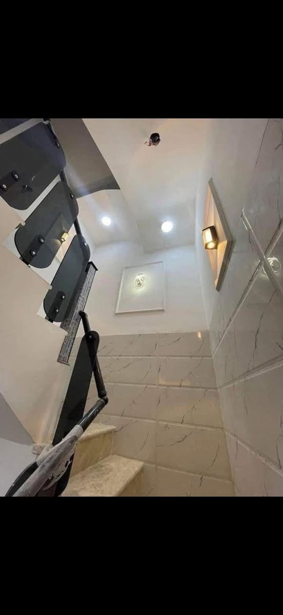 #للايجار_في_السيدية
‎بيت مساحه 50 متر مودرن مدخلين موقع خلف شارع الخيزران قرب
الخدمات
يتكون من
ثلاث غرف نوم مطبخ صاله خدمات
صحيه عدد 3

للاستفسار الاتصال على: ***********
