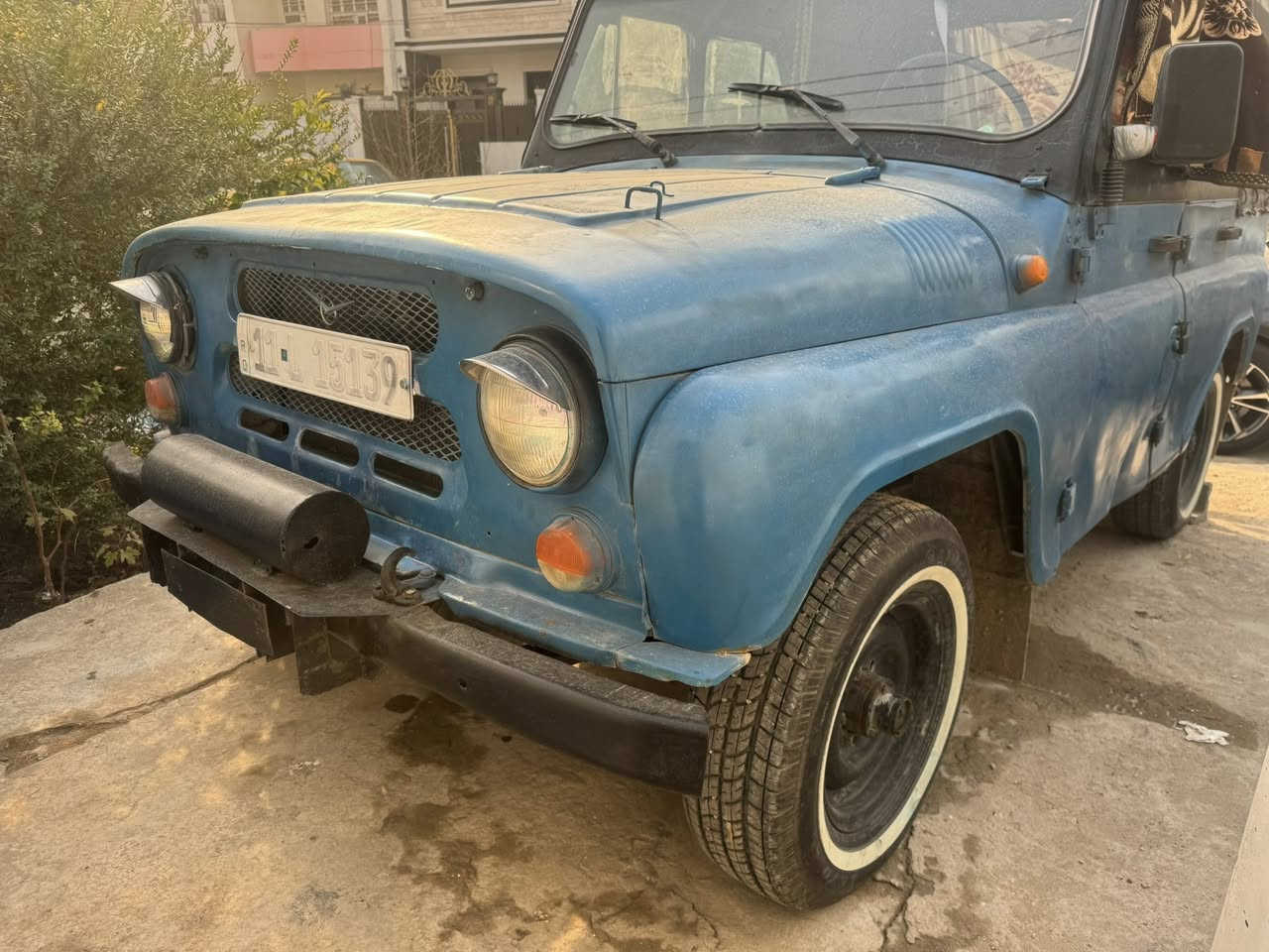 السلام عليكم
واز للبيع مديل 2002
كير وحرك ونجي سياره نضيفه 
السياره عارضيها ب 10 ملاين عارضيها 
***********
مكاني بغداد
