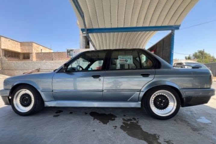 سلام عليكم
BMW زعره
موديل1990
محرك 6سلندر مسكر  28 بومه 
كير عادي
كير محرك شرط
مشروع وطني رقم كركوك  باسمي باي مكان تتحول 
سنويه لنهاية ٢٠٢٦
اللون رصاصي غير محدد
شرط ترايك للبصرة رايح جاي 
غرفه نظيفه
مكان سياره بغداد الشعب
رقم تلفون ***********
سعر ٣٧ بيهه مجال 
خابر وتدلل💙
نقص بس تبريد  كمبريسر
اخواني رقم صاحب السيارة. موجود اني مكلف بالنشر والرقم بي واتساب
