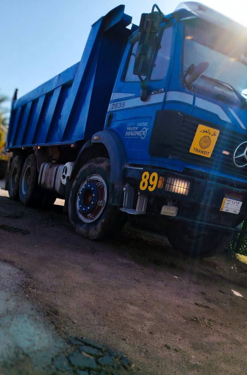 سلام عليكم سياره كرواتي مديل 89 راس تريله مسجله قلاب تاير  25 مجموعه جي اف مكان كربلاء سيطرت الابراهيميه واتصال على هذا الرقم ***********
