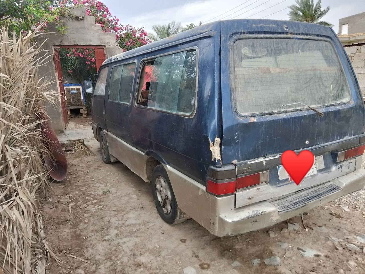 سلام عليكم
كيا بستا

مديل 1995

كير محرك اكسن خير من الله

مصفره هيئه وغرامات مداور شوكت ما تريد
السعر 27 وبيه مجال 
مكاني ذي قار ***********
