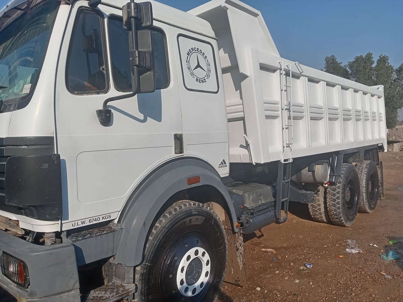 سلام عليكم كرواتي البيع موديل ٩٤ محرك ٣٥ جديد گير ١٥٥ كهربائي مجموعة جيئف سياره تك و مطوله  تخم تاير معمر جديد مكان بغداد تاجي سعرها ٣٥٠ الاستفسار على ***********          ***********.
