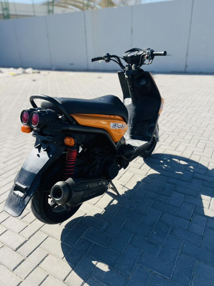 سلام عليكم
سكنس جبلي

اللون برتقالي 🧡

ختم واحد مع المكينة 

موديل 2008 كلش نضيفه ✨

شلعة ومعدل 💯 كهربائيات شغال 

سلف بـصمة عينه لايت 💡

دراجة حلوة وبالعافية ع الياخذهة ❤️‍🔥

للاستفسار : ‭ 0785 913 9399‬

المكان " المعقل شارع الميناء 📍
