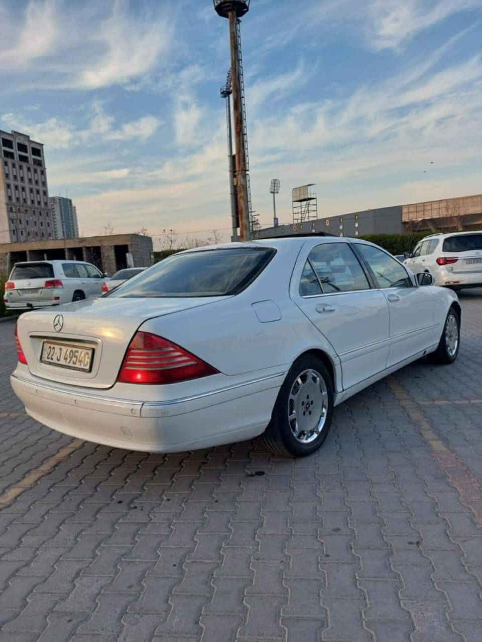 السلام عليكم
مارسيدس مراوس او بيع 2002 غواصة مكينه وكير مكفوله S500 ضربها جلغ السايق مصبوغه حزام جماليه تبريد جديد 
صدر الامامي جديد 
خلفي جديد
***********
العنوان بغداد الطوبجي
بيع مستعجل
