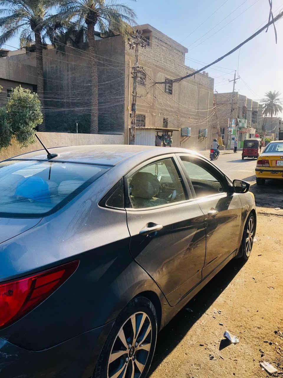 اكسنت موديل ١٦ 
سياره امريكي حادث صوره موجوده 
ابيع حزام 
مكان السياره بغداد 
سياره كل نقص مابيهه تبريد صدر تايرات تخم جديد 
مكان السياره بغداد الحرية مستعجل عل بيعتهه 
***********

