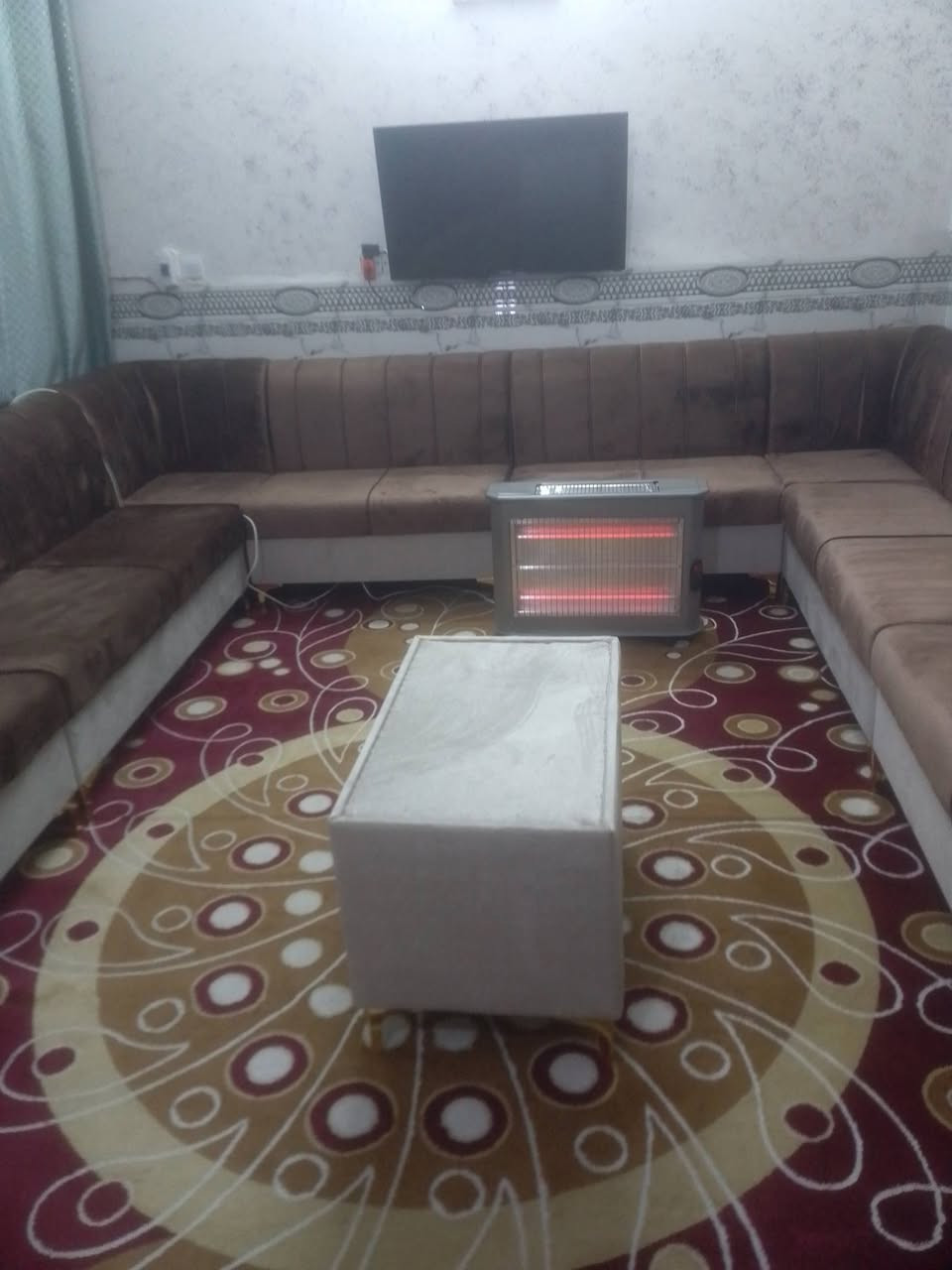 (تخم جديد) تجي تشوفه بعينك
الموقع مدينه الصدر 
سعر 800
***********
