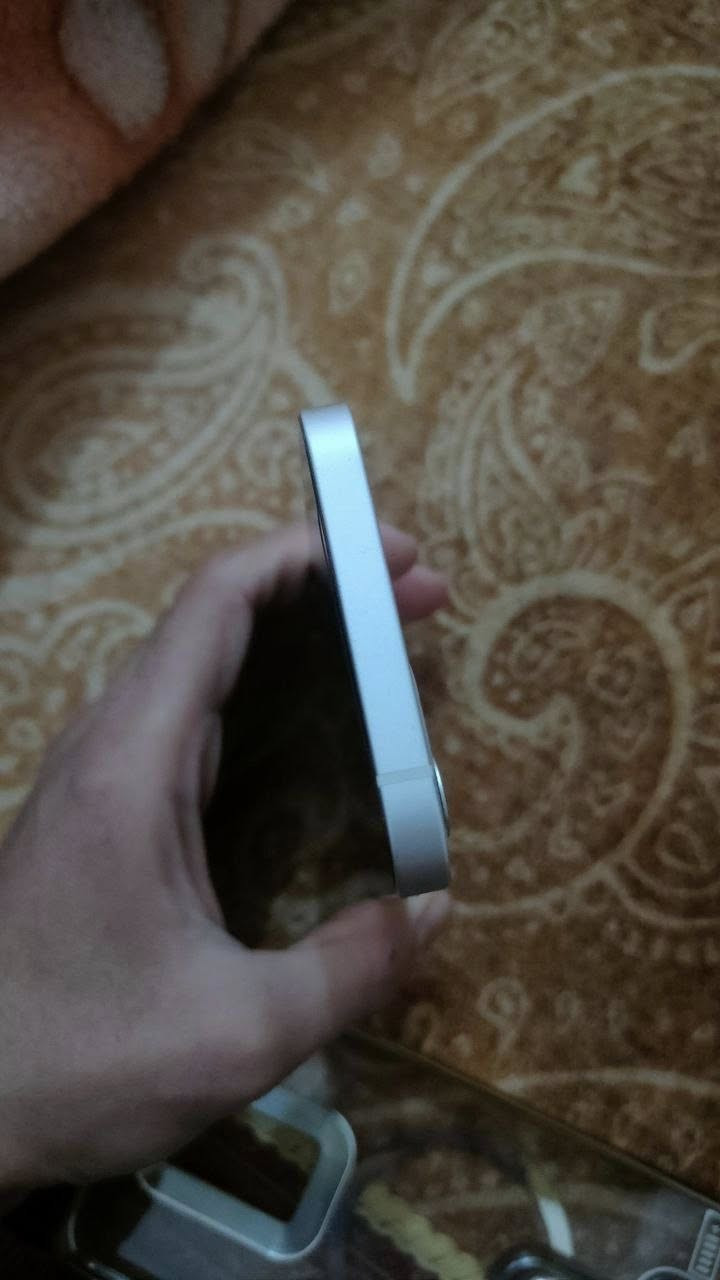 السلام عليكم 
ايفون ١٢ عادي نضيف كلش ذاكره ١٢٨
مبدل بطاريه اصليه تقره ١٠٠
فيس ايدي متوقف بالتحديث الاخير 
للمراوس بايفون 11pro max


**إذا كنت صاحب هذا الإعلان وتريد حذفه لأي سبب، رجاءا أرسل رسالة إلى الدعم الفني**