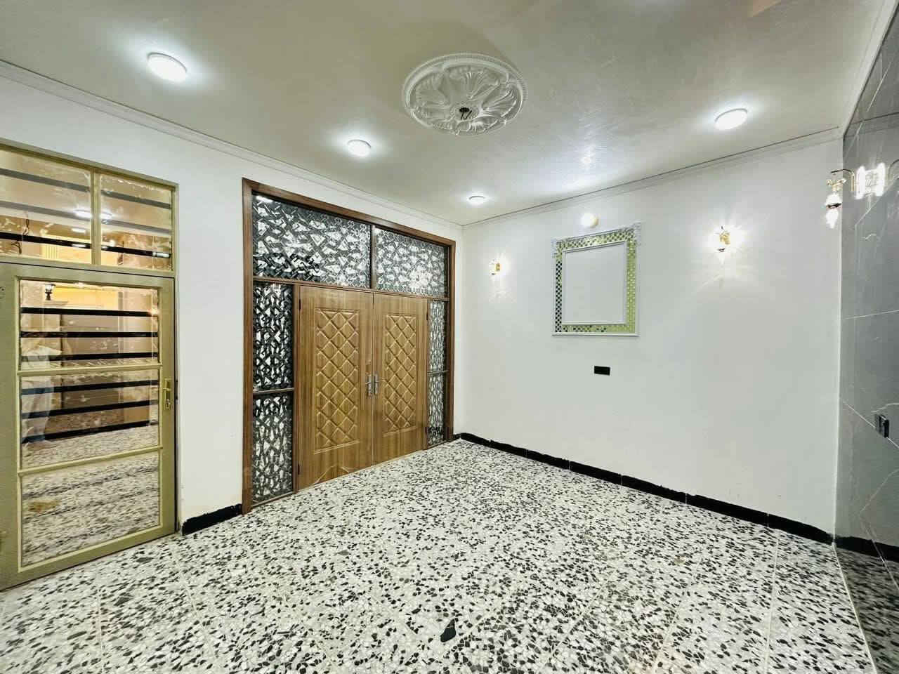 . ⚜️ العنــــوان ⚜️  النجف //  المساحه100متر مربعه طابو زراعي قرار محكمه
🔆  الــتـــفـــــاصـيــــل  
الـبـنـاء  درجة اوله البيت مامسكون 
(( طـــابق الاول)) يحــتوي علا غرف، 2 وصاله + ومطبخ مفصول+ وستقبال  وصحيات داخل وخارج. 

🔱الــســعـــر  /38مليون. 🥰

             ملاحظة (((توجد كافت المساحات والقطع  )
⚜️        
((للاستفســار مراجعـة المكتب  #_للعقــار_والمقــاولات
العنــوان مكتب اليرموك  العقار مقابل قرية: الغدير اعمـود 282 #مكتب_اليرموك  العقار_

*********** او الاتصال على الارقام.🟡🟡📞📞📞♾
   🔆📞تطبيق وتساب موجود
او مرسله  😊
.
