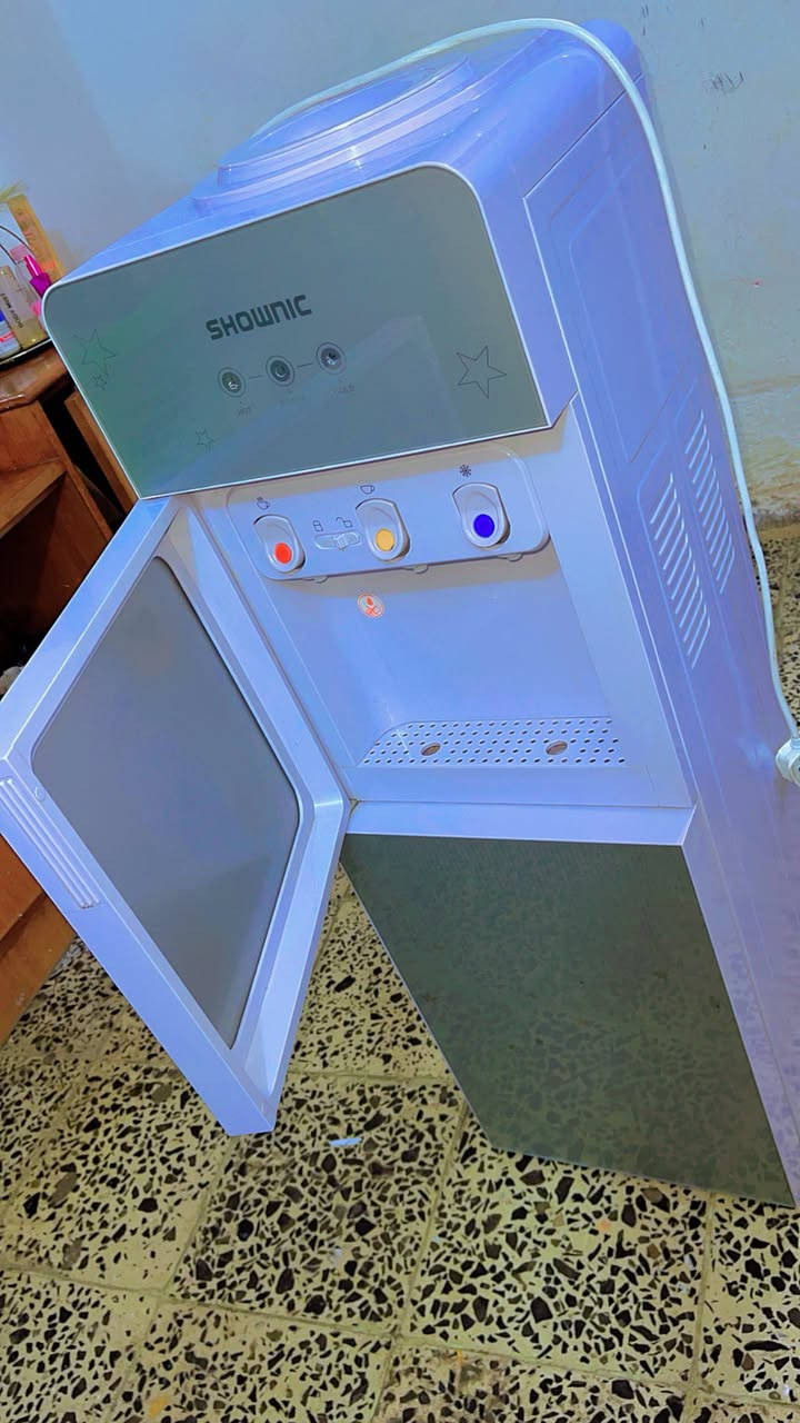 براد ماء جديد للبيع ✨🚰🚰
الأداء: تبريد الثلج سريع جداً والماء الحار شغال بامتياز.
• النظافة: الخزان داخلياً نظيف جداً والمعقم يعمل، والهيكل الخارجي خالي من الكسور أو الصدأ.
• المميزات: صوت الماتور ناعم وما مفتوح للتصليح سابقاً، صنبور الماء (الحنفية) قوية وما تنقط.
• السعر:(125)وقابل للتفاوض البسيط.
• المكان: (المحمودية حي الكرار).
• التواصل: خاص او ‭0751 288 9830
