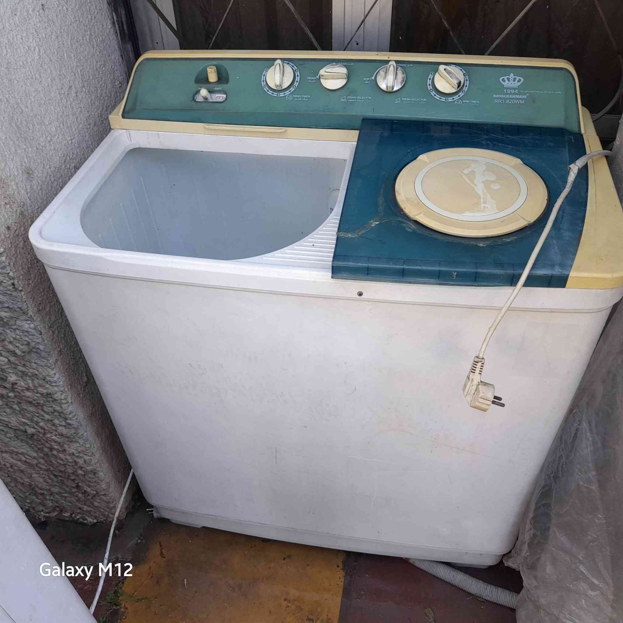 السلام عليكم 
عندي مجموعة غسالات (الاوتماتيك سعر١٢٥)
(وأم الحوضين الوحده ب٧٥)
والقنفات ال٧مقاعد ٢٠٠ والبنفسجي ٥٠
والثلاجه ١٠٠


**إذا كنت صاحب هذا الإعلان وتريد حذفه لأي سبب، رجاءا أرسل رسالة إلى الدعم الفني**