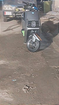 دراجه شحن للبيع جديدة رايدها بمليون التواصل على الرقم ٠٧٧٠٥٢٢٢٥٨١