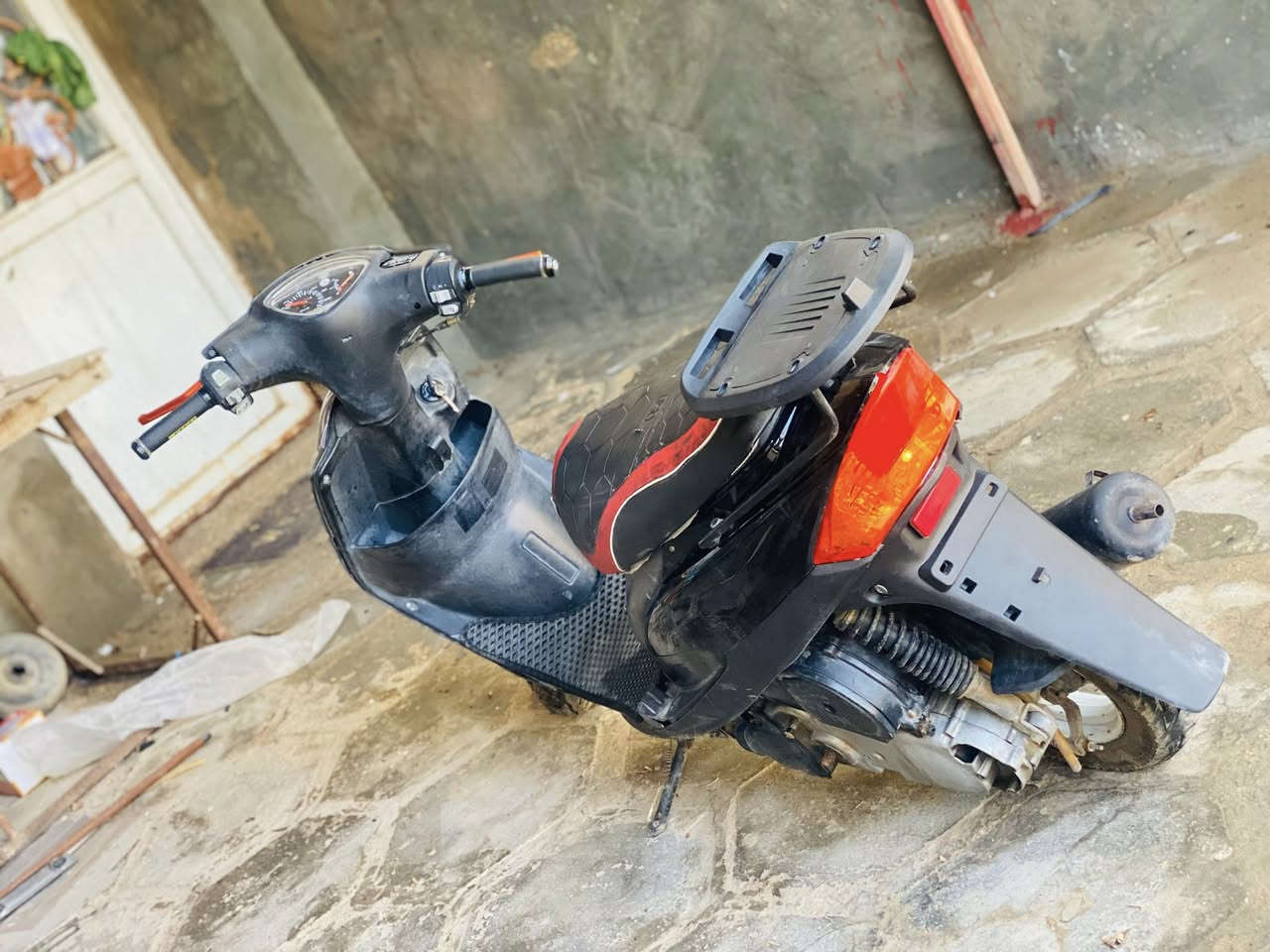 من رخصت مدير الكروب سلام عليكم درجه ماكس لبيع بوشه ٥٥وكلجت رياضي دبلت امامي خلفي جديد كفرت تايوني ابو ختم كهربت شغله تير خلفي قبل يومين شده والمي قيل شهر بنزت جداد درجه خير من الله مديل الفين وثمنه وبه شله شك الكع ومعدل طلع فوك ميه تجي وشوف بعينك العنوان كربلاء طوريج الرقم *********** وخاص مفتوح وشري بي خير ويدل
