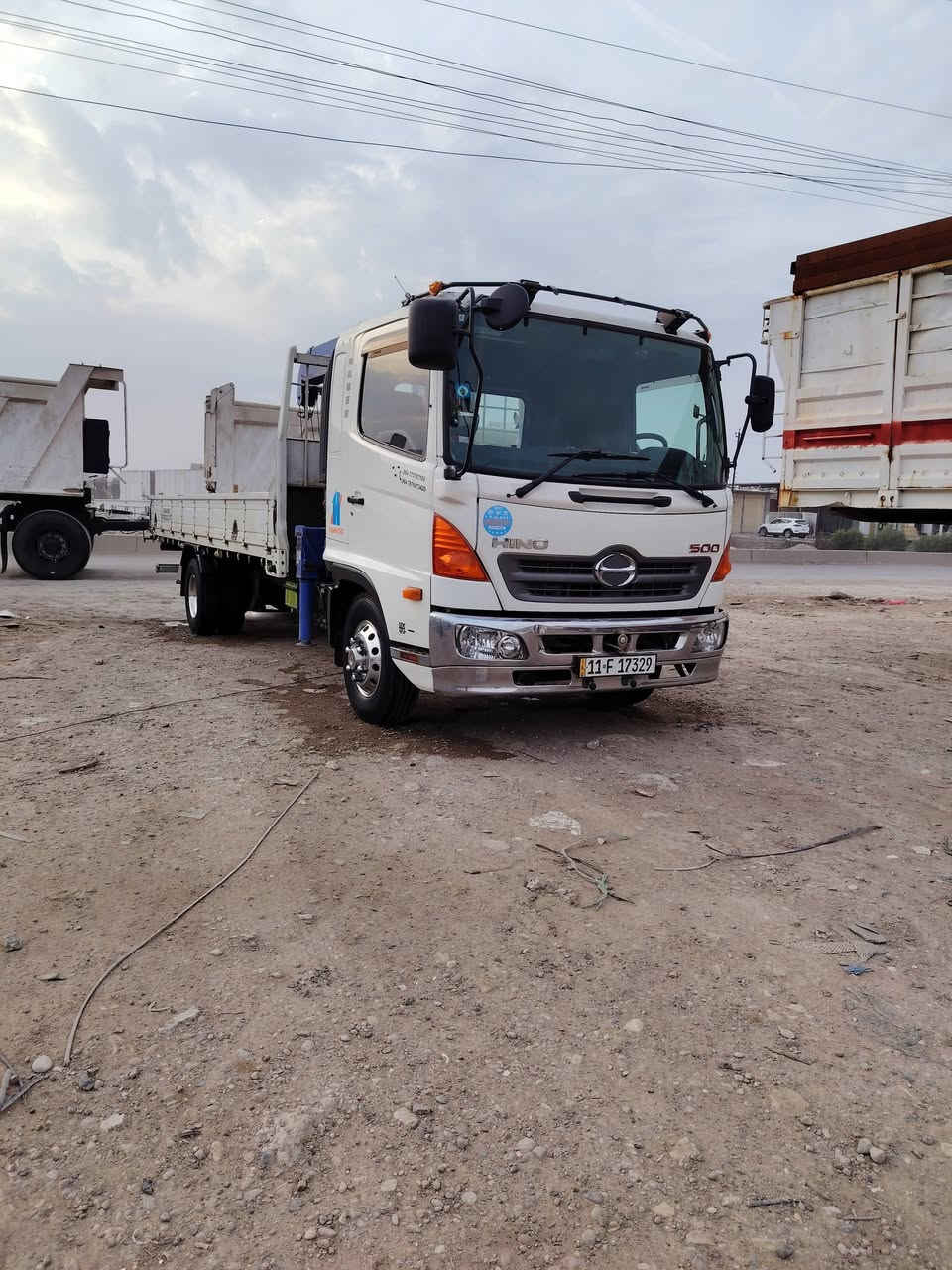 سلام عليكم للبيع هينو شيطان موديل 17
محرك 80 بم ونوزل كرين زت 3سلايت عدل شاصي محسن سياره مكفوله من كلشي العنوان بغداد الهاتف ***********
