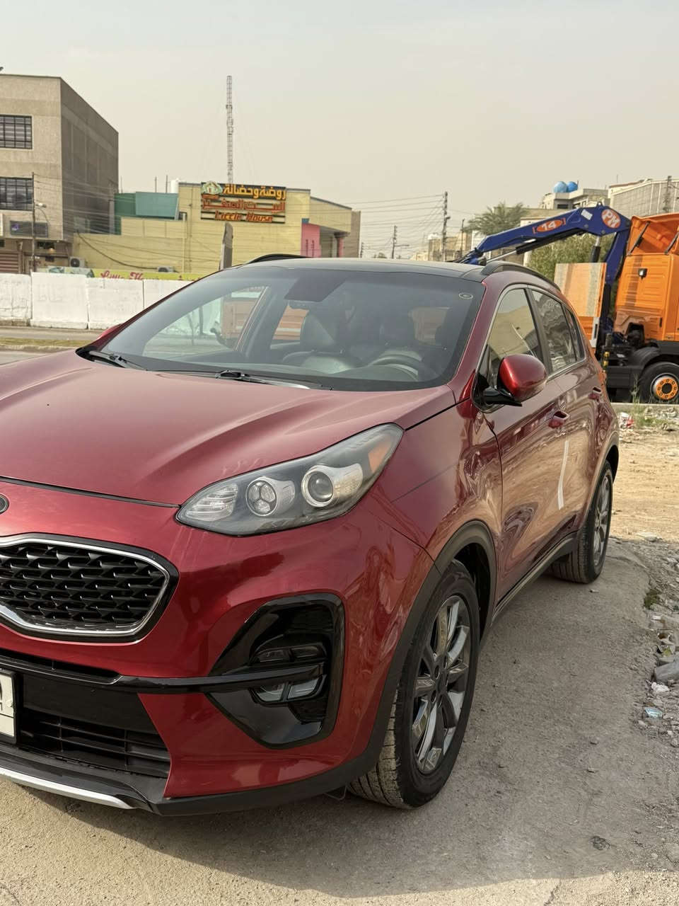 النوع:كيا سبورتج
الموديل: 2021
حجم المحرك: 2.400
عداد المسافه:35 الف
امريكي قطعه وحده صبغ فقط البنيد بدون دواخل 
المواصفات:
فول 1/1
بصمه تشغيل
بصمه ابواب
بانوراما
كشنات تدفئه
كشن كهرباء
كشنات جلد
شاشه
كامرا دواره
رادارات 360
رادار امامي
تحديد مسار
تحكم ستيرن جهتين
مثبت سرعه
شاحن واير لس
سايد بريك. دكمه
اوتو هولد
فور ويل
وباقي المواصفات المعروفه

السعر :177$ 
الهاتف : *********** 
مكان السياره بغداد
