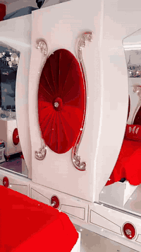 غرف نوم ملكي للبيع ***********
السعر 750وبيه مجال قليل
