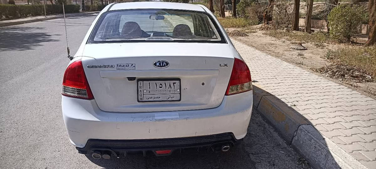 سيراتو 2008
محرك 1600 دكشن عالي 
ضرر جامرلغ خلفي بدون دواخل 
وبيهة قطع صبغ ابيع حزام
محرك وكير مكفولات 
تبريد ثلج 
تدفئة شغالة 
شاشة وكامرة 
تخم تاير جديد قبل أسبوع شادة
دوشمة كشنات وكاعية جديدة 
السعر 78 وبيهة مجال حك الجية فقط 
مكاني ديالى خان بني سعد 
***********
