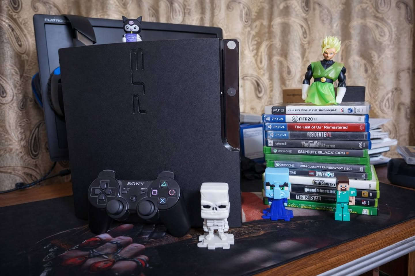 سلام عليكم 

بلي 3 سلم 

نظام كاستم كوبرا افضل نظام ومستقر من ناحية العاب 

مساحة الجهاز او هارد جهاز 160 غيغا

جهاز نظيف ويجي ويا ضمان في حال صادف مشاكل

يجي ويا الجهاز مجموعة العاب مرتبة وخليط بين بلي 3 وبلي 2 وبلي 1 

ملحقات الجهاز كاملة: 
جوستك عدد واحد
واير كهرباء
واير HD

سعر الجهاز 115 الف 

يوجد توصيل لجميع محافظات العراق 

للاستفسار عن بقية تفاصيل على الخاص 

او مراسلة الواتس اب: 
***********
