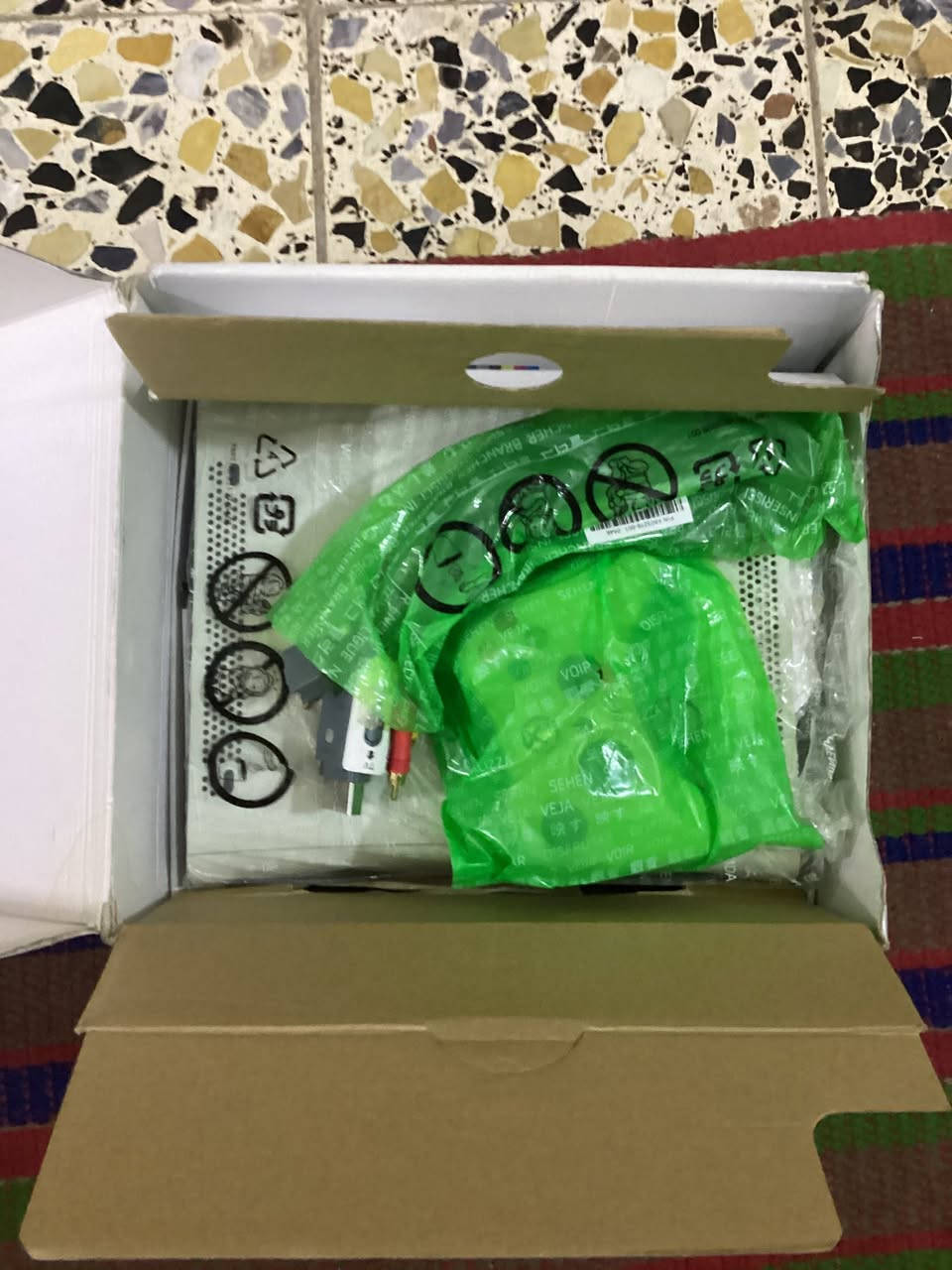 سلام عليكم جهاز اكس بوكس ٣٦٠لوك جديد بالكارتون كامل ملحقات. مطابق السعر ٢٠٠الف بعدة على وضع الشركة ماعندي توصيل تحياتي


**إذا كنت صاحب هذا الإعلان وتريد حذفه لأي سبب، رجاءا أرسل رسالة إلى الدعم الفني**