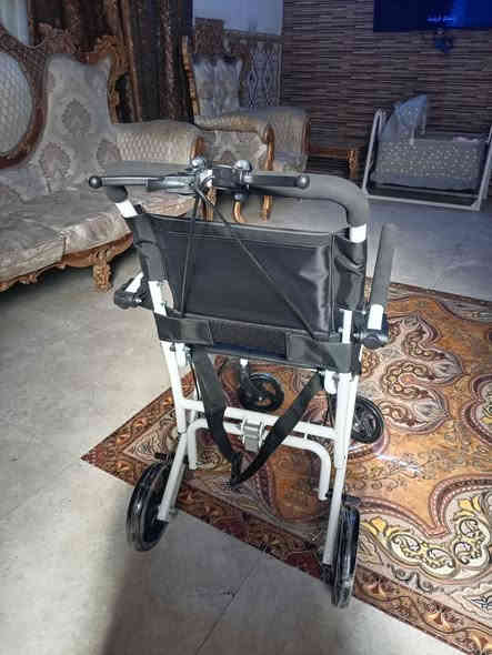 السلام عليكم عربانه معوقين بعدها بالكارتونه جديده غير مستعمله للبيع السعر 90 وبيها مجال للطيبين مكان الزعفرانيه ***********
