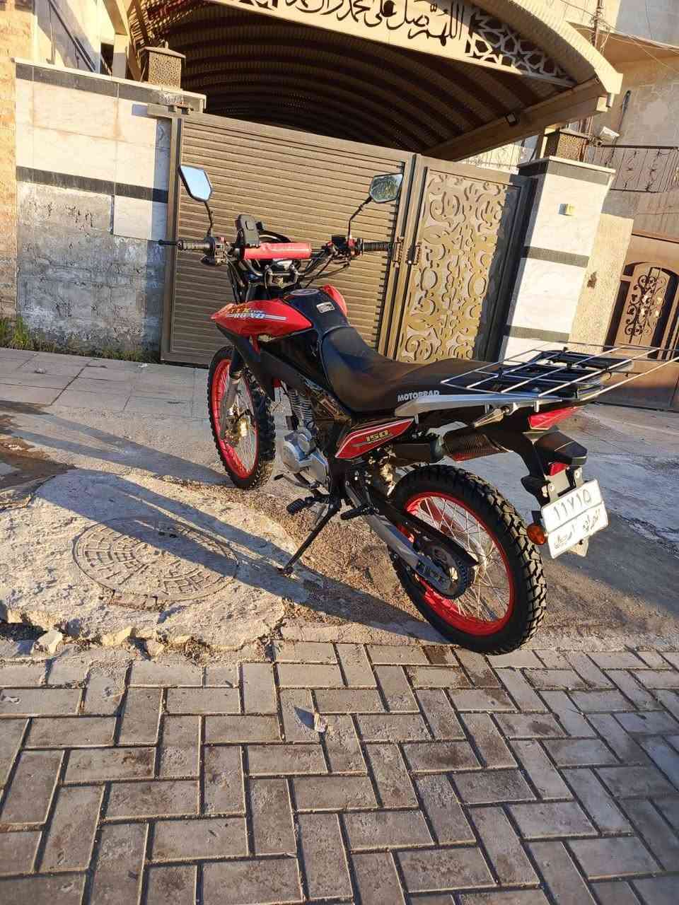 السلام عليكم قفاز لونسن للبيع رقم وسنويه اربيل الدراجه كفاله ولدراجه باسم ولد موجود ويحول بكل وقت ماشيه 23 الف ولدراجه ممغسوله التاير الخلفي قبل  ايام شاده جديد
السعر مليونين و  وبيها مجال للطيبين 

متوفر واتساب ورصيد***********
