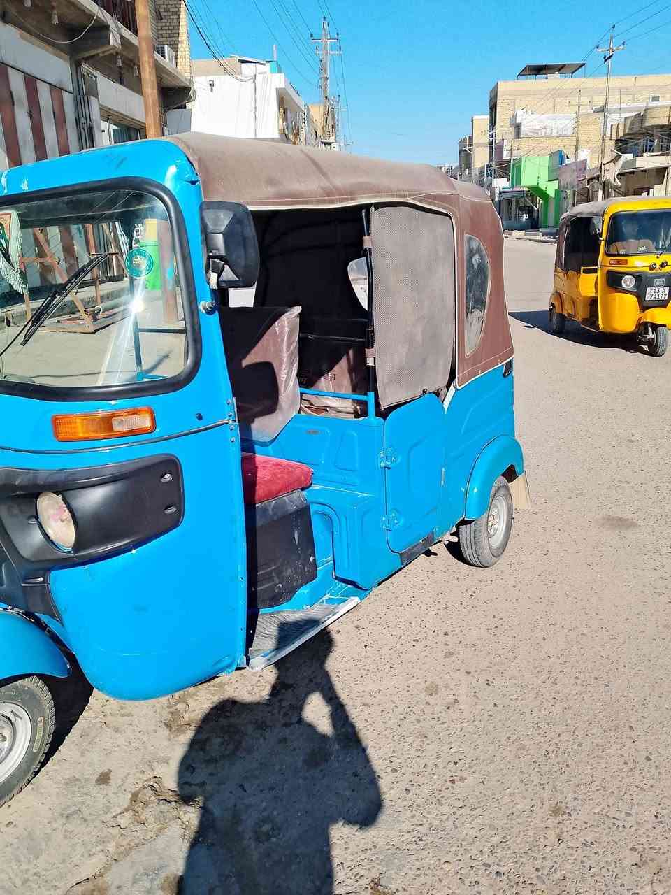 سلام عليكم تكتك البيع تكتك نضيفه حلوه مرتبه 
بيه بس بستم بدل اوراق وكيله شاكر تخم تاير جديد 
كهربائيات شغاله الحديد بس بارد بلغد زغير موديل 20/22
مكان ميسان مغربه تصال عله الرقم ما اجاوب خاص 
ورجانه مو شراي لا يكسر بحلال العالم ولشراي خادم اله 
***********
