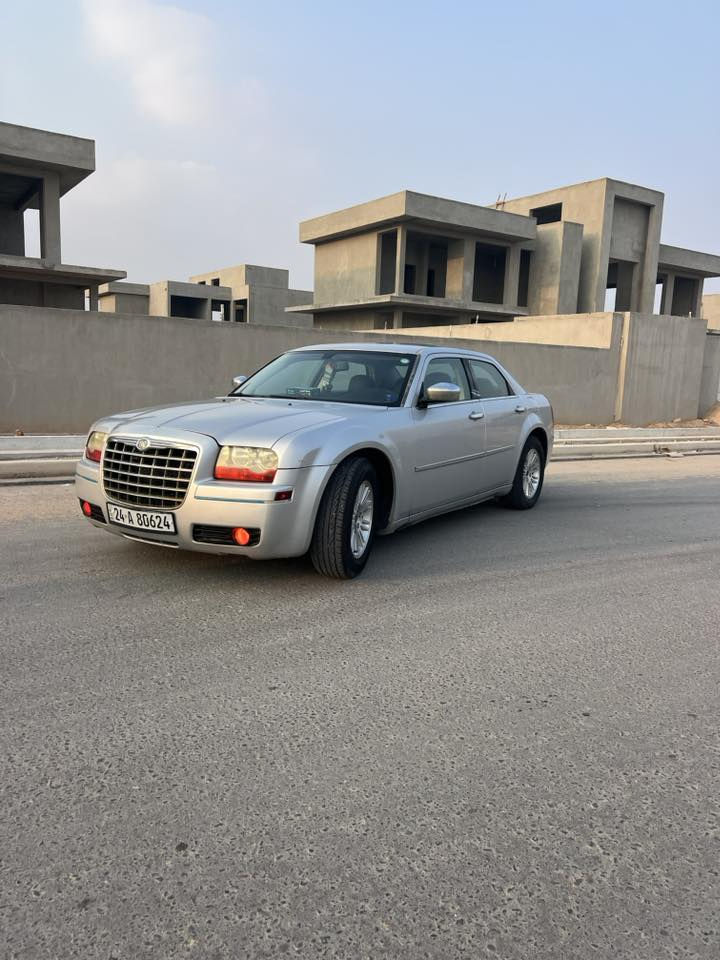 السلام عليكم
اوباما٢٠٠٨ وارد امريكي مكينه ٣٥٠٠ بيه جاملغ باب وباب الوره مبدل نفس الون رقم دهوك تريد وكاله تريد تحويل سياره جاهزه مكينه كير تخم تاير تبريد كله جديد مكان سياره البصره 
سعر ١٢٠ وبيه مجال 
***********
